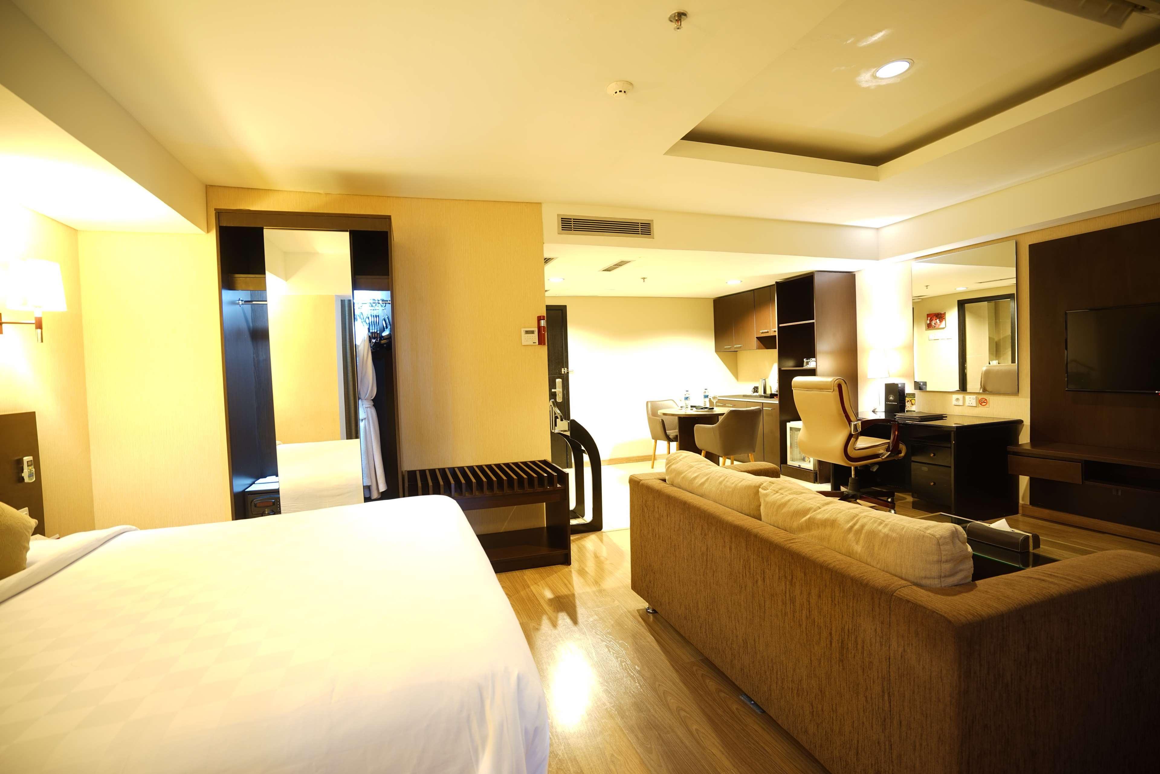 Best Western Premier The Hive Jakarta Ngoại thất bức ảnh